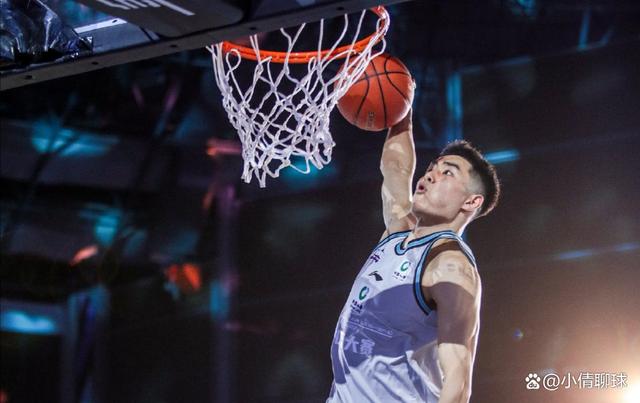 NG娱乐- 金州勇士发布备战花絮；关键时刻遗憾出局；CBA季后赛任务艰巨；纪律约束更严格