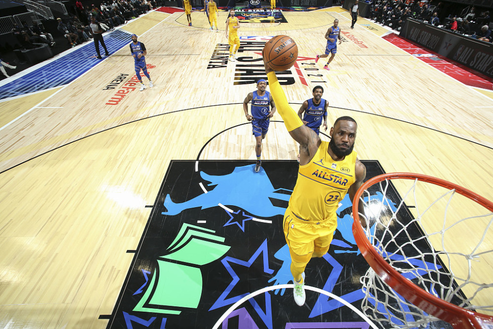 一号娱乐-Scout连续十二场比赛得分超过精彩发挥，湖人挑战极限！的简单介绍