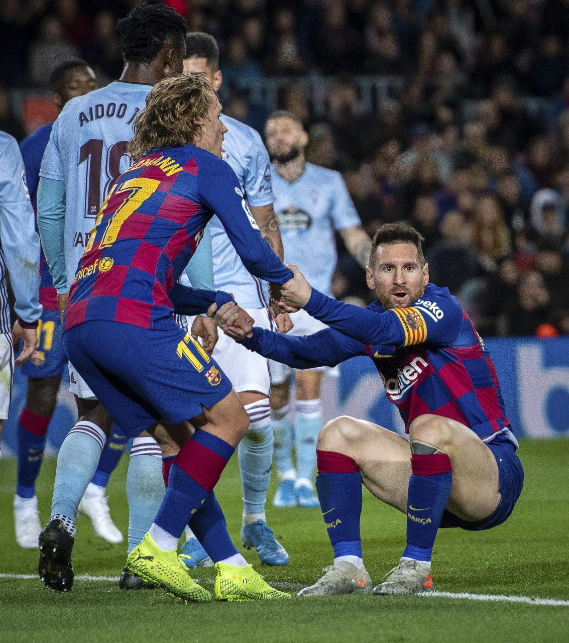 NG娱乐-Uzi在公牛比赛中精彩发挥，战术调整引发热议！的简单介绍